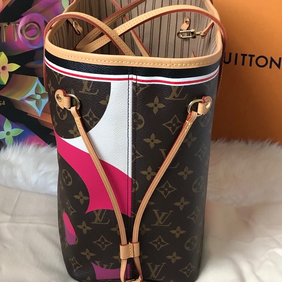 Louis Vuitton GAME ON Neverfull MM With Pouch - Picture 4 of 15